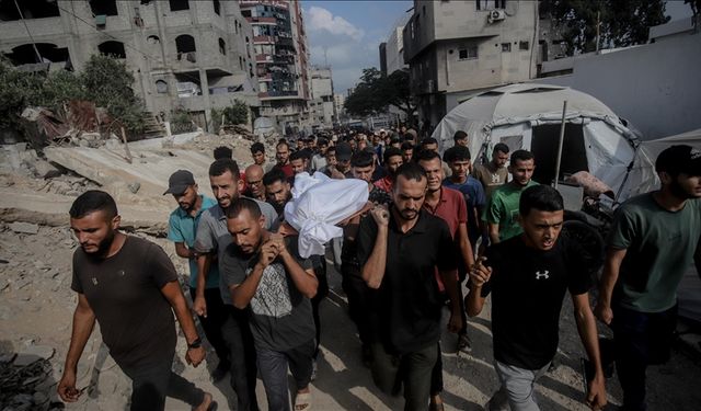 İsrail'in Gazze Şeridi'ne düzenlediği saldırılarda 29 Filistinli hayatını kaybetti