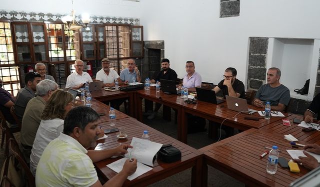 Belediyelerde Kirmanckî (Zazakî) terminoloji toplantısı yapıldı