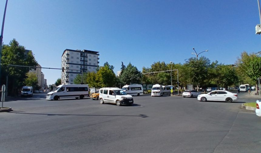 Sinyalizasyon Çalışmayınca Trafik Kuralları Hiçe Sayıldı