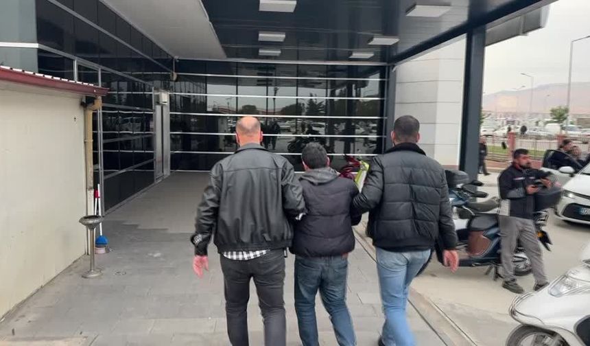 Kaçak sigara operasyonunda yakalanan 2 zanlı tutuklandı