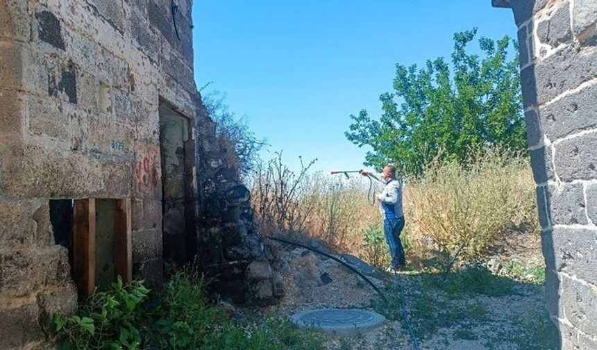 Diyarbakır’da  akrep mücadelesi başlatıldı