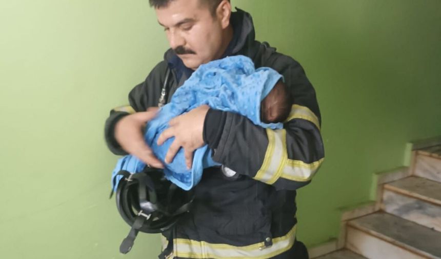 Mardin'de müstakil evde çıkan yangında dumandan etkilenen bebek hastaneye kaldırıldı