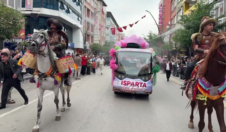 Isparta'da "2026 Uluslararası Gül Festivali" başladı