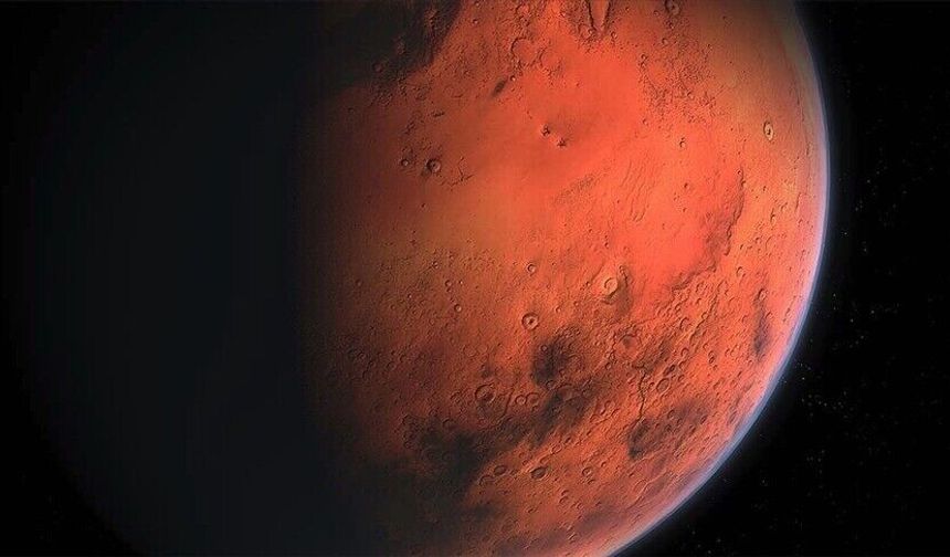 Mars'ta yaşam ihtimaline işaret eden kayalarda organik karbon molekülleri bulundu