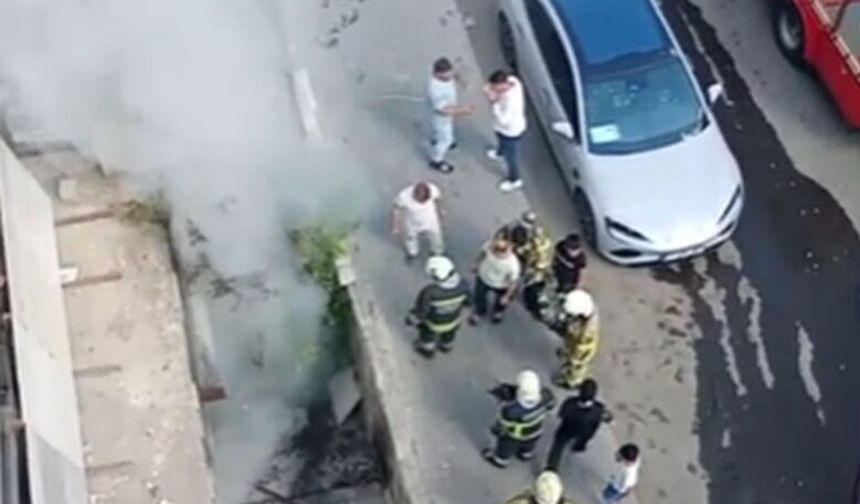 Bağlar Emek caddesinde Mermer Atölyesinde Yangın Paniği