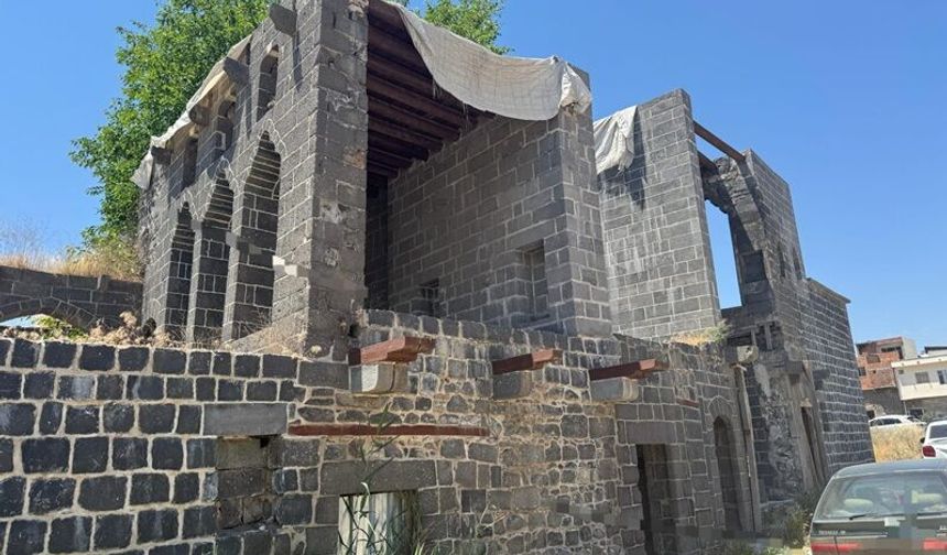 Diyarbakır'da Tarih Ayağı Kaldırılmayı Bekliyor