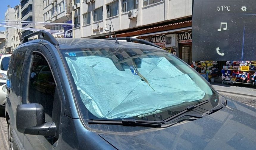 Diyarbakır'da dışarısı 39, araç içi 51 derece