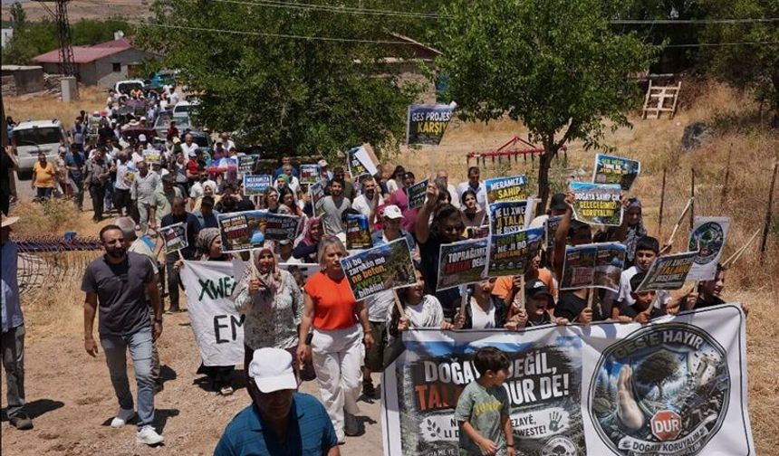 Ergani'de köylülerden GES projesine karşı kitlesel protesto