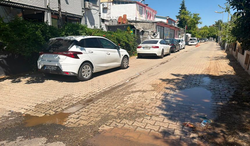Diyarbakır'da 10 Gündür İçme Suyu Boşa Akıyor! Vatandaş Tepkili