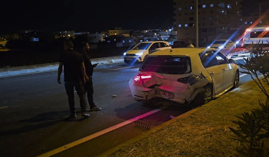 İki otomobilin çarpıştığı kazada 3 kişi yaralandı