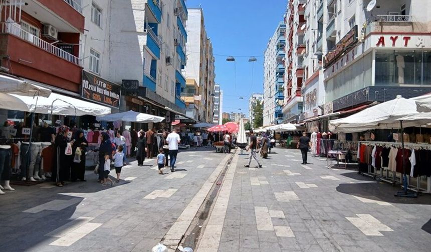 Ekonomik kriz Sakarya Caddesini de vurdu: Esnaf siftahsız!