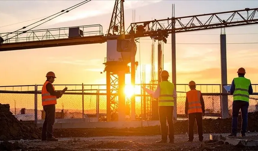 Türk  inşaat firmaları  yurt dışında 6 ayda 2,7 milyar dolarlık iş üstlendi