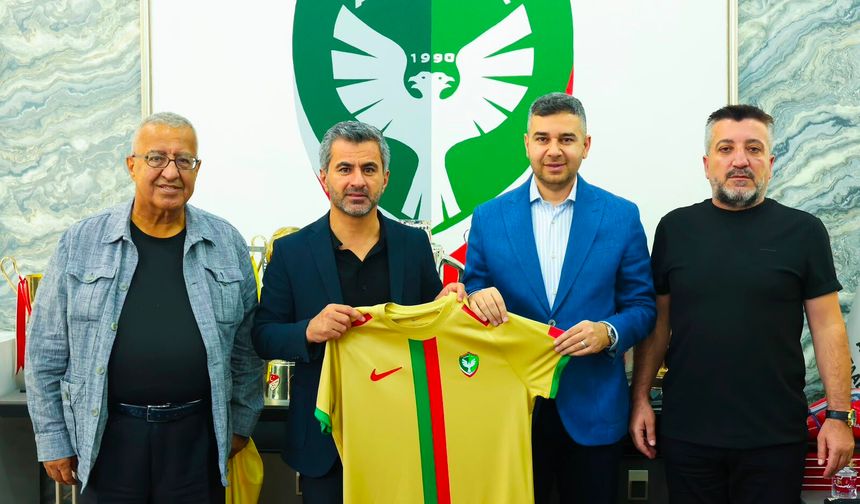Duhok SC Heyetinden Amedspor'a Ziyaret: Dostluk ve İş Birliği Mesajı