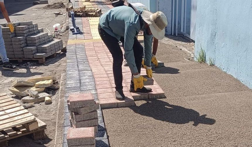 Bağlar Belediyesi'nden Okul Önünde Güvenli Ulaşım Hamlesi