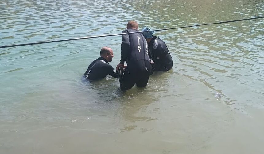 Oğlunu kurtarmak isterken akıntıya kapılan babanın da cansız bedeni bulundu