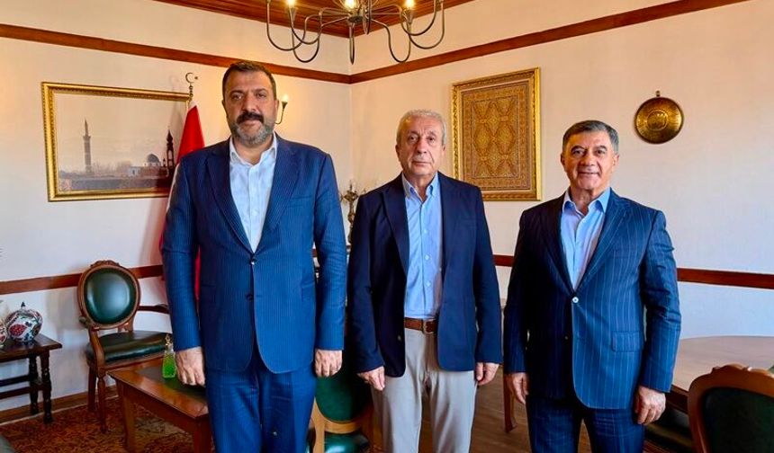 Diyarbakır'ın Geleceği Masaya Yatırıldı! Fidan ve Yeşil'den Mehmet Mehdi Eker'e Kritik Ziyaret