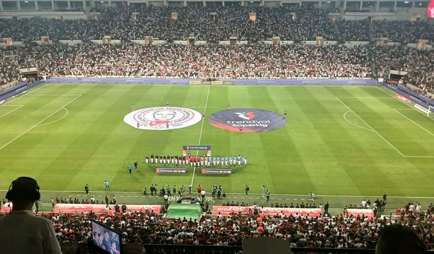 Amedspor Trabzonspor karşılaşması İlk yarı 1-1 sona erdi