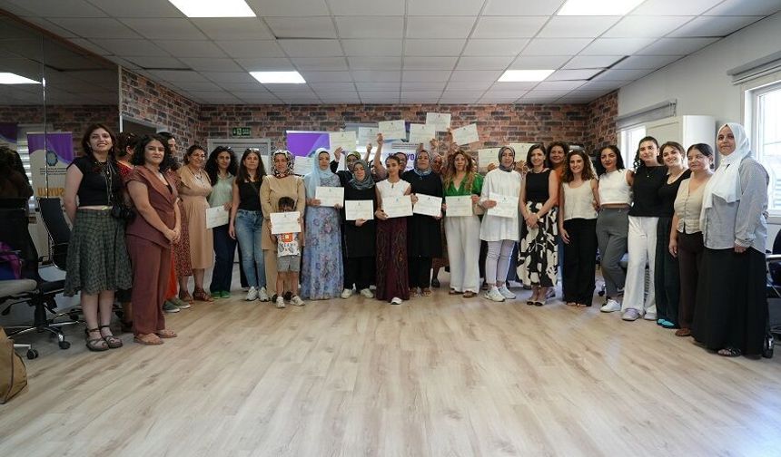 Mesleki atölyeler kadınların üretim alanlarını genişletiyor