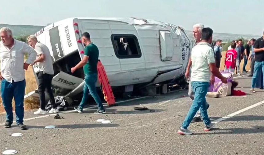 Lice'deki Feci Kazada Minibüs Sürücüsü Tutuklandı