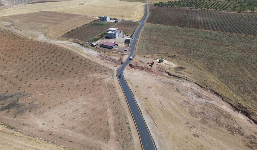 Siirt'te köy yolları 21 bin 511 ton asfaltla yenilendi