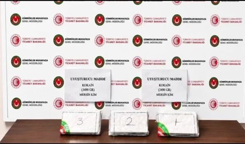 Gemiden İndirilen Konteyner ve Araçtan Yüklü Miktarda Uyuşturucu Çıktı