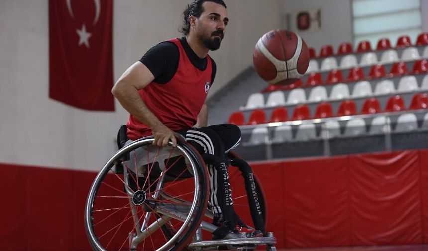 Bacağını genç yaşta kaybetti, hayata basketbolla tutundu
