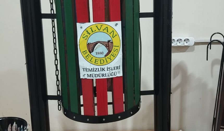 Atıl Çöp Kovaları Geri Dönüşümle Yeniden Kullanıma Kazandırılıyor