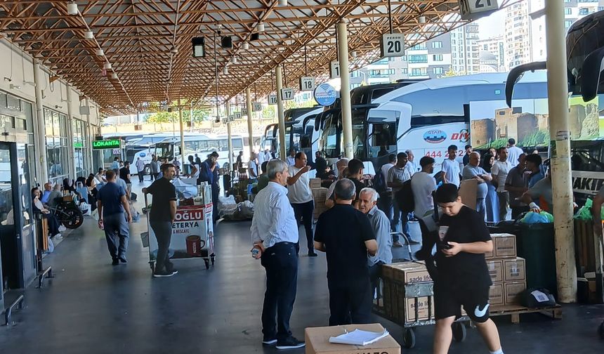 Diyarbakır Otogar Esnafı Beklediği Bereketi Yakalayamadı