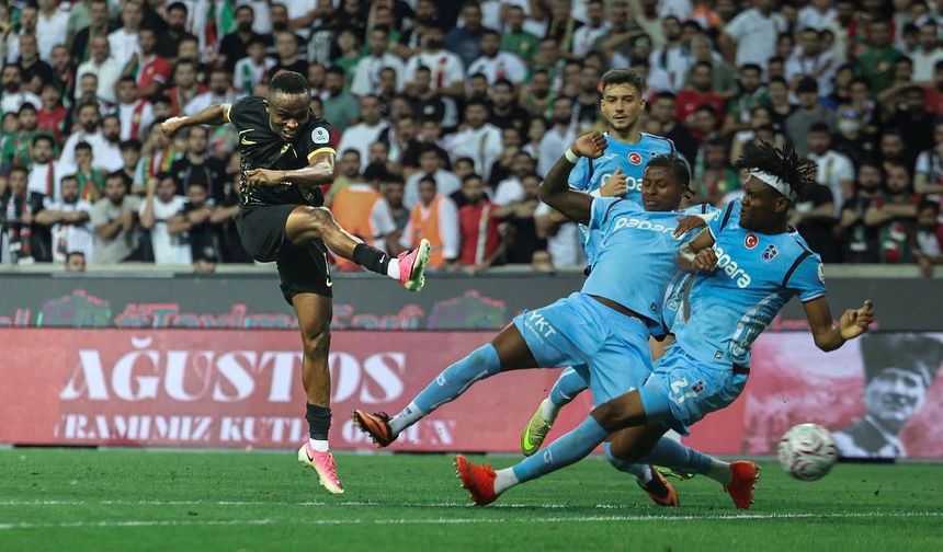 Amedspor’da Yira Sor ve Bates belirsizliği