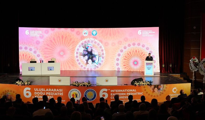 Diyarbakır’da Uluslararası Pediatri Buluşması Başladı