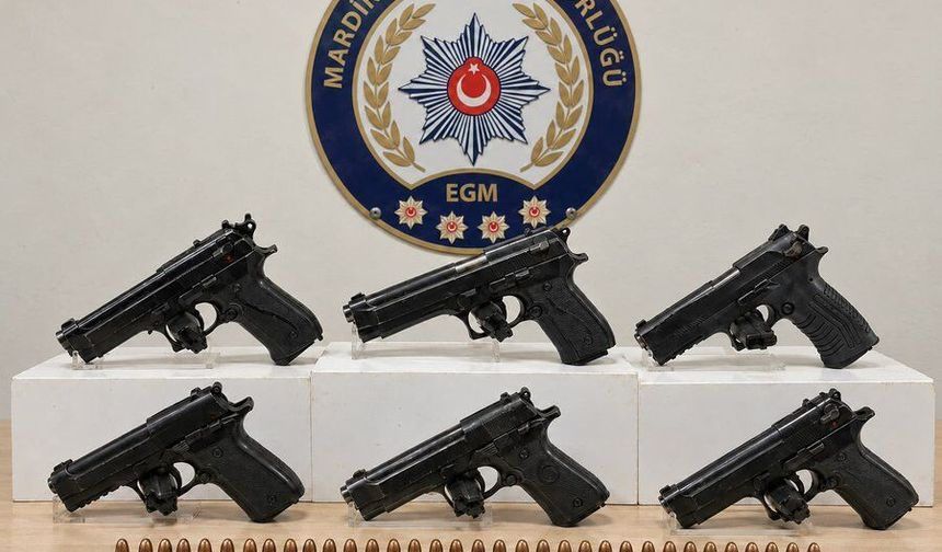 Mardin’de güvenlik operasyonları: 6 ruhsatsız tabanca ele geçirildi