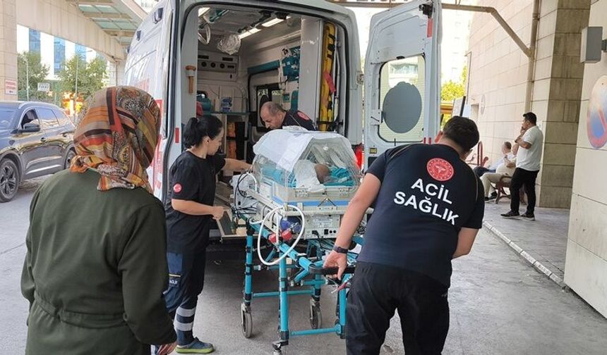 Siirt’te 8 Günlük Bebek İçin Seferberlik! Ambulans Uçakla Ankara’ya Sevk Edildi