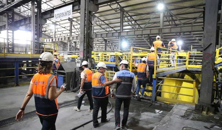 O işletmede yılda 1 milyon ton tüvenan cevher çıkarılıyor