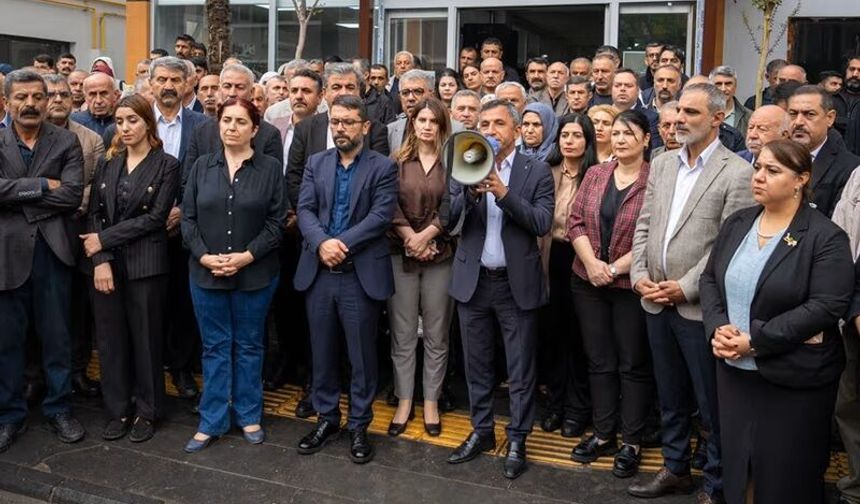 Bismil’de Belediye Yönetimine Silahlı Saldırı: “Halkın İradesini Hedef Aldı”
