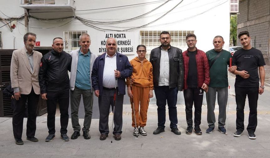 DBB’den Görme Engellilere Beyaz Baston Desteği