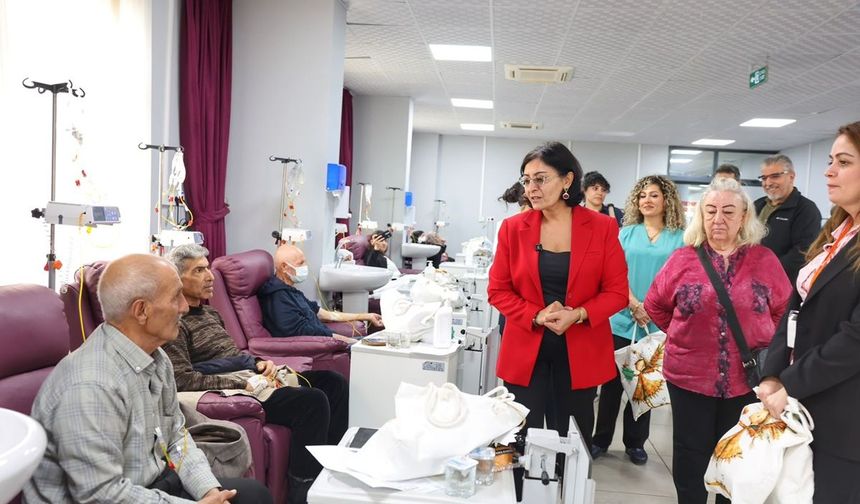 Kayapınar Belediyesi’nden Onkoloji Hastalarına Moral Ziyareti