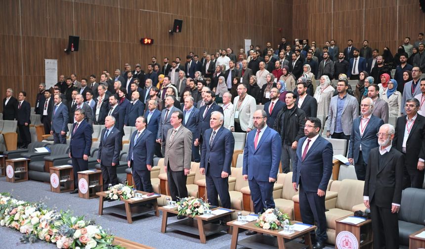 Diyarbakır’da Uluslararası Hadis Çalıştayı başladı