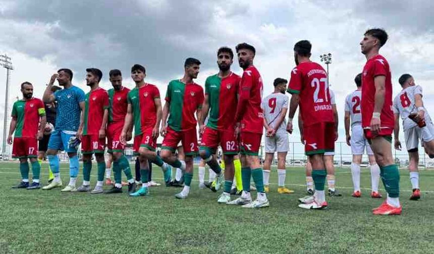 Pasur Belediye Spor, Kocaköy Gençlikspor'u 3-1 mağlup etti