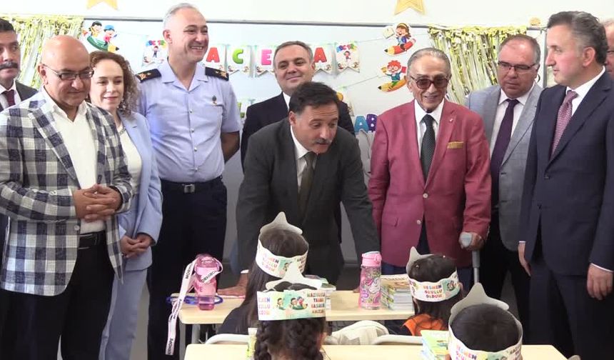 Hayırsever tarafından yaptırılan okulda ilk ders zili çaldı