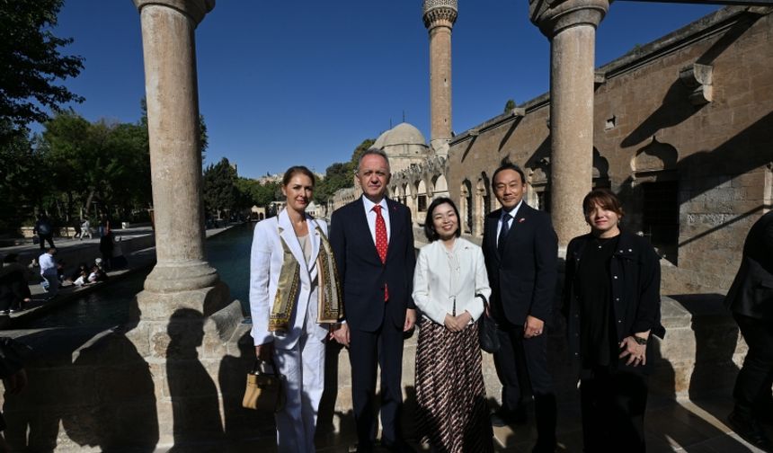 Japonya Prensesi Akiko Mikasa, Balıklıgöl'ü ziyaret etti