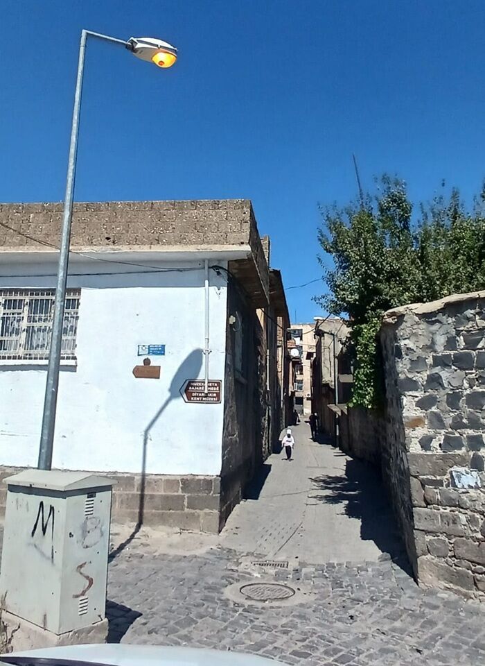 Lamba Gündüz 2