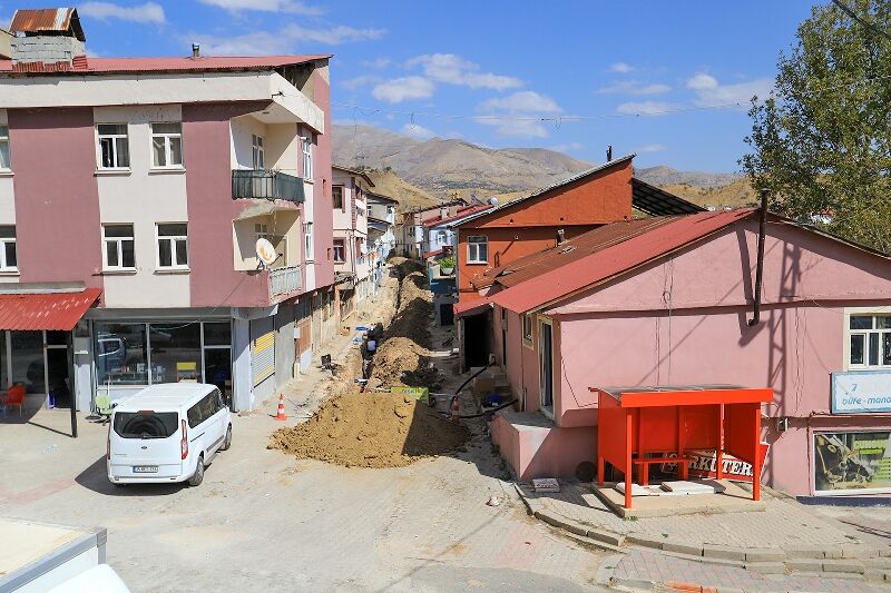 Çüngüş’te 68 Hane Kesintisiz Suya Kavuştu (3)
