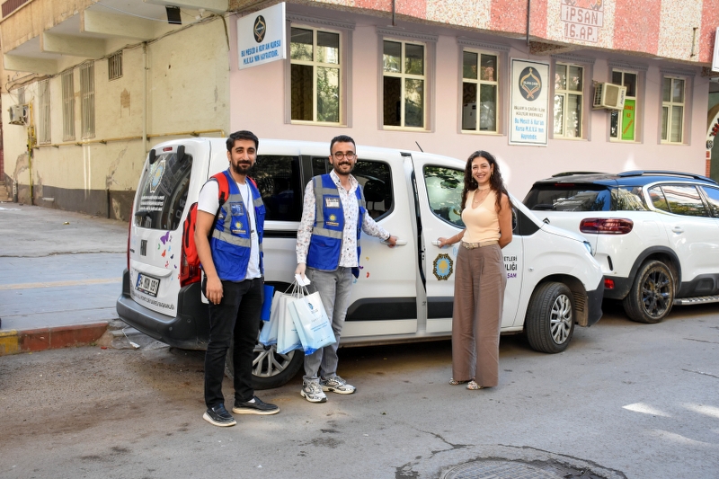 Diyarbakır’da Yaşlılara Evde Sağlık Taraması Ve Cihaz Desteği (2) 800X533