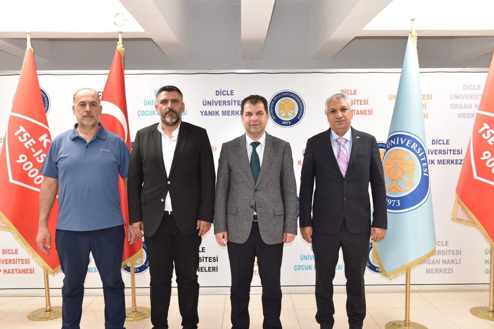 Gazeteciler Cemiyetinden Dü Hastanesi Başhekimine Ziyaret2