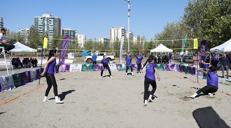 Kayapınarda Plaj Voleybolu