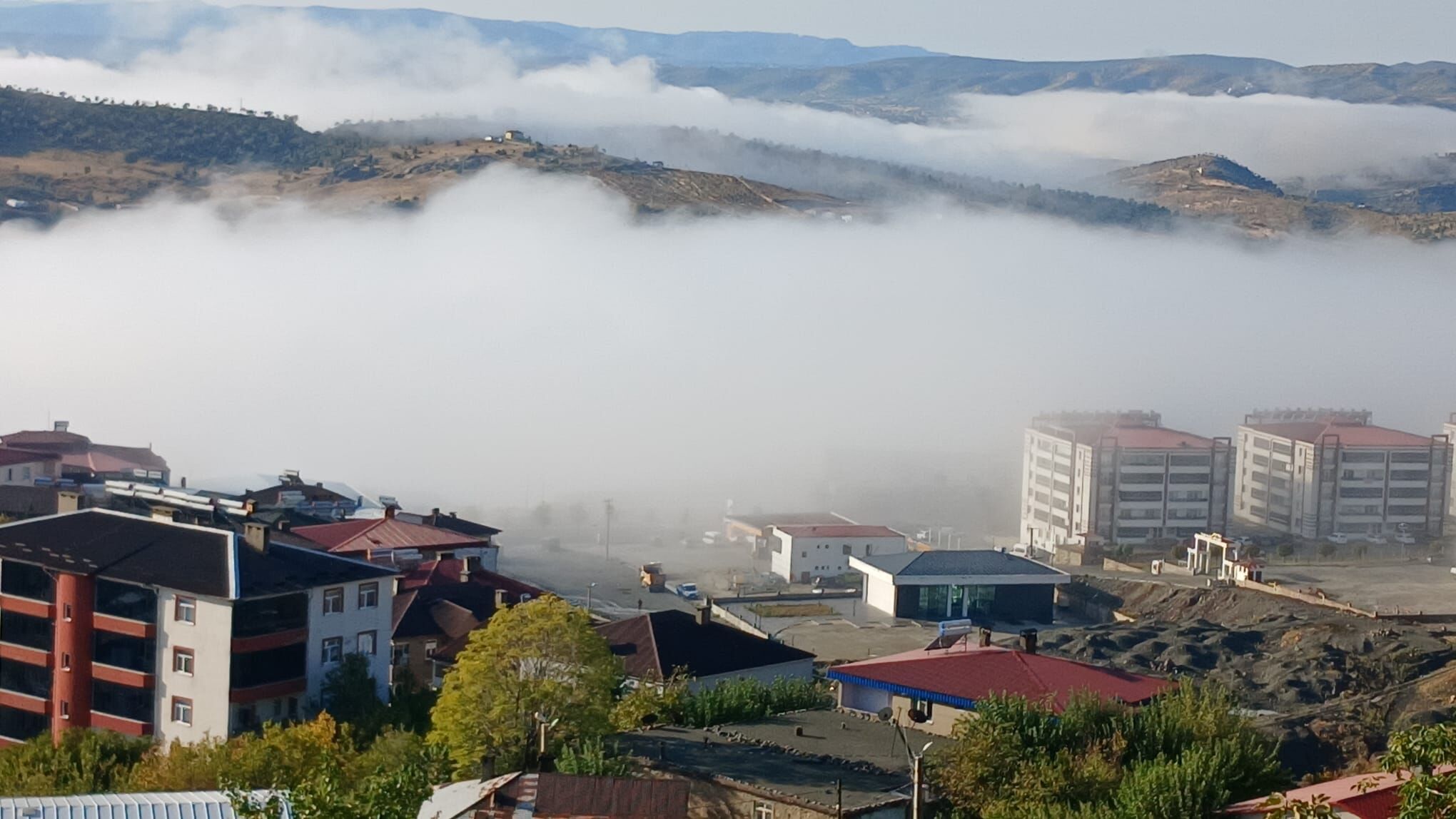 Kulp Sabahına Büyüleyici Sis Manzarasıyla Uyandı (3)