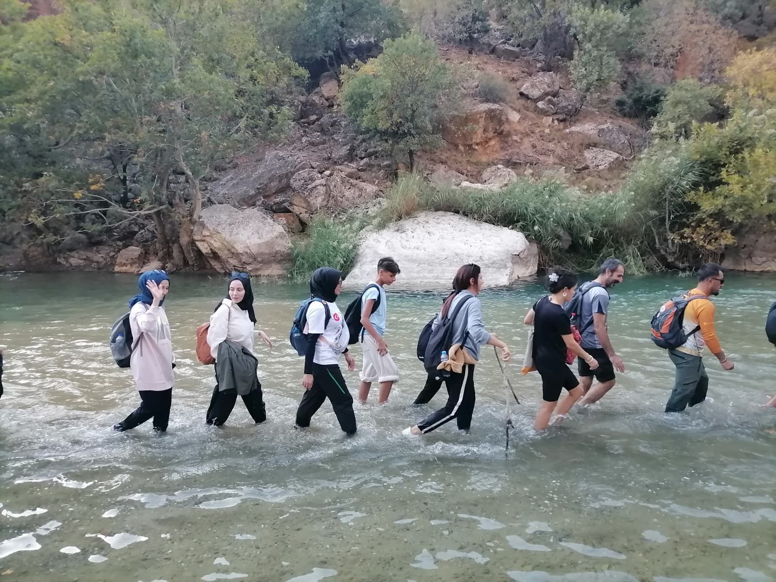 Kulp Ve Sason’un Buluştuğu Zore Kanyonu’nda Doğa Yürüyüşü (4)