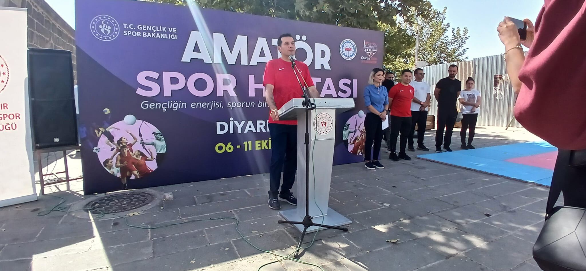 Sporcular Tarihi Surlar Eşliğinde Yürüdü, Kent Sporla Renklendi (3)
