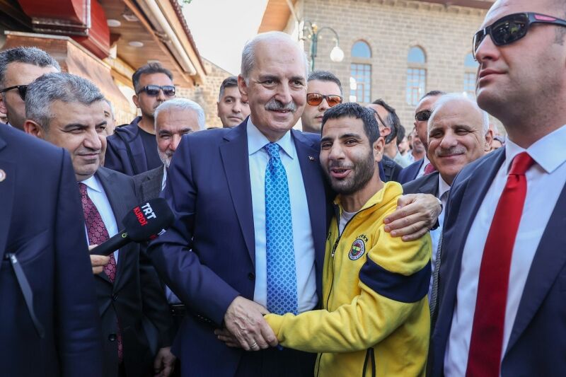 Tbmm Başkanı Kurtulmuş, Cuma Namazını Diyarbakır'daki Tarihi Ulu ( (5)