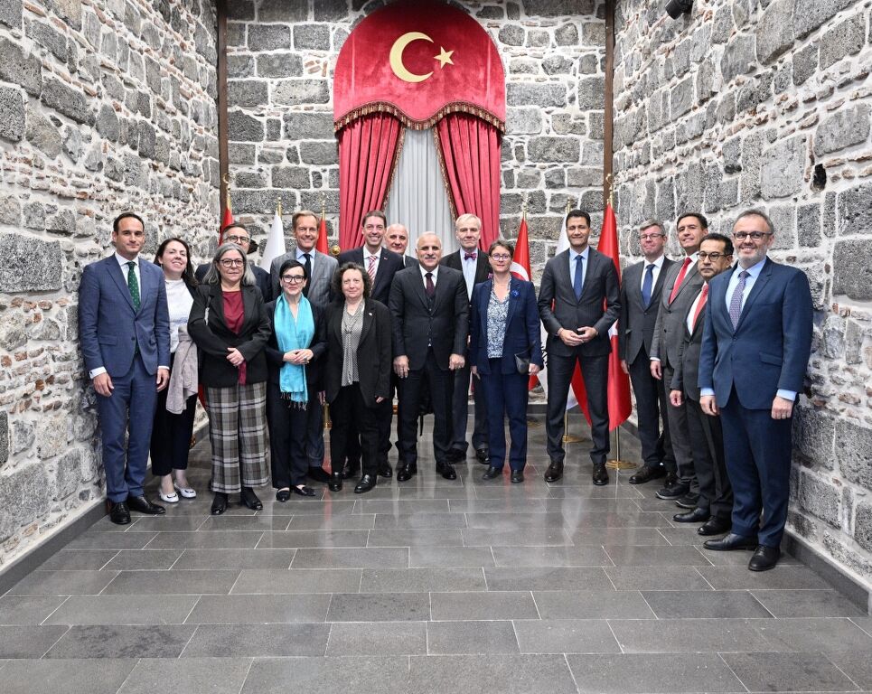 Ab Türkiye Delegasyonu Maslahatgüzarı Vilcinskas, Diyarbakır'da Ziyaretlerde Bulundu (3) 965X768